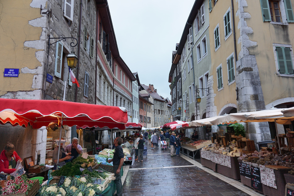 A tiny portion of the Annecy farmers market, before the crowds